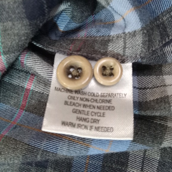 Untuckit Carano Long Sleeve Button Up Shirt Men's Medium Blue Gray Plaid - Picture 4 of 6